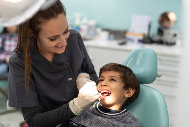 Best Weekend Emergency Dentist in Fort Dick, CA