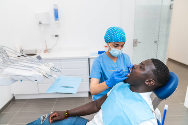 Best Emergency Broken Tooth Repair in Fort Dick, CA